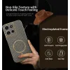 Phonesta Luxury Carbon Fiber Back Cover hoesje met MagSafe voor Motorola Moto G75 - Bruin 2